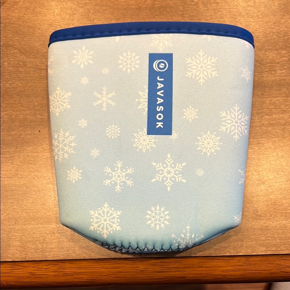 Blue Snowflake Insulated Sleeve